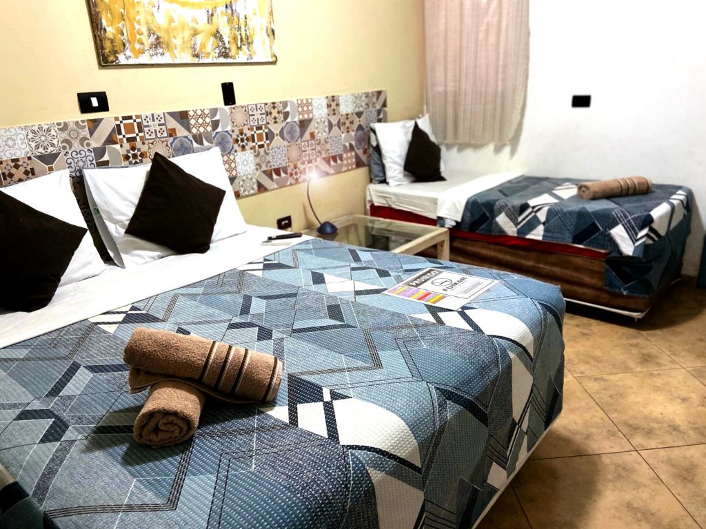 Suíte Triplo EconômicaSuíte sem vista, localizada no piso térreo