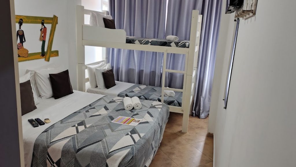 Suíte Quádruplo Beliche Luxo - sem varanda