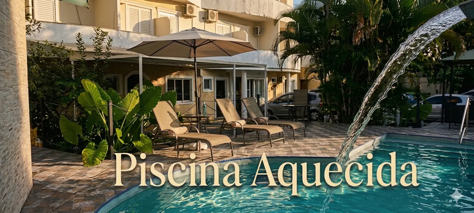 Piscina aquecida com cascata